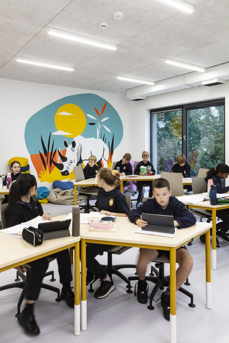 English language support (EAL)