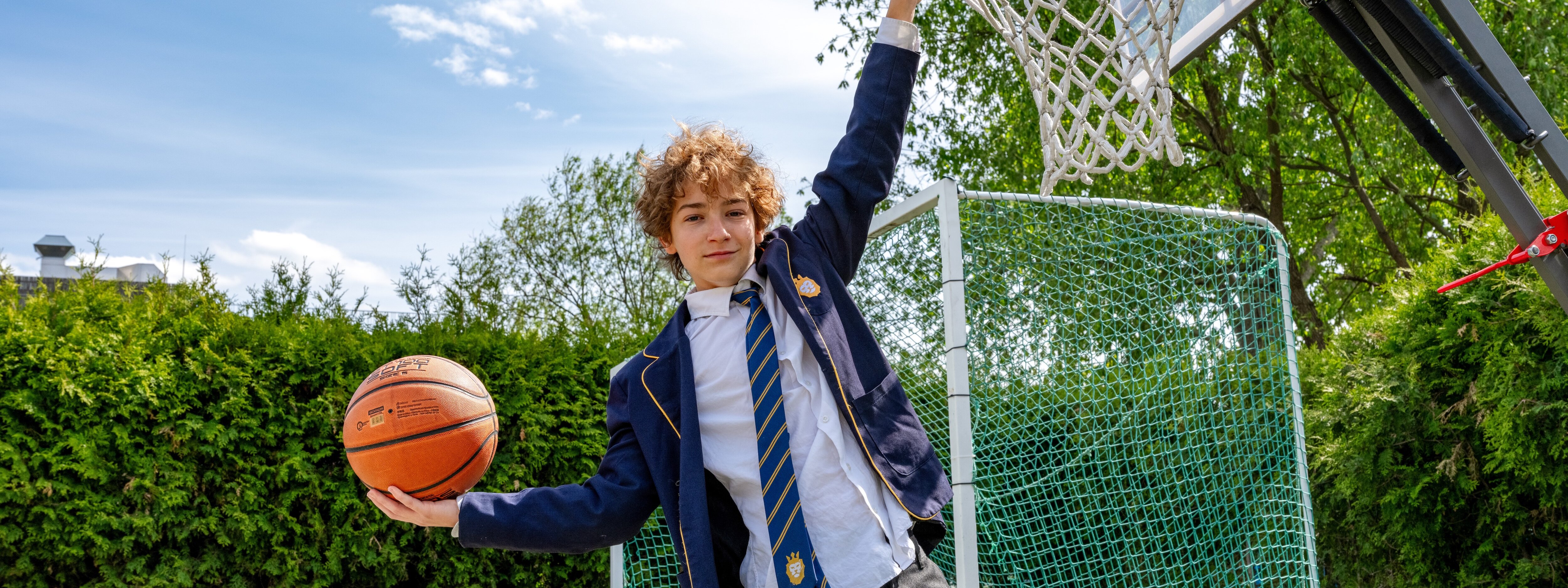 Clubs, sports & opportunities